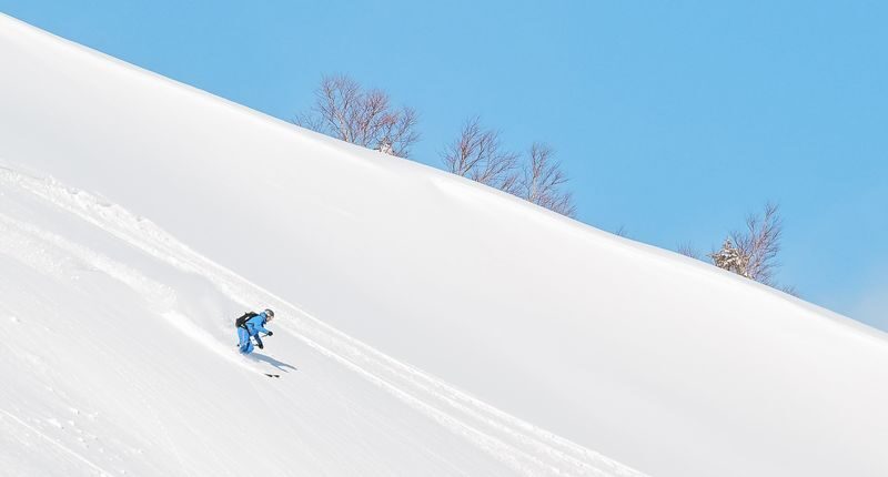Private English and Chinese ski lessons and photography services at Zao Onsen Ski Resort - Three Hours on Zao’s Slopes