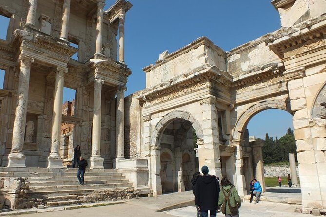Private Ephesus Highlights Half Day Tour From Izmir - Exploring Ephesus and Its Surroundings in Depth