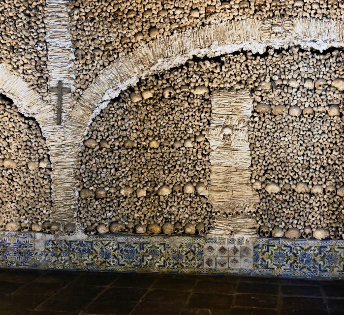 Private Évora World Heritage Tour from Lisbon - Key Points