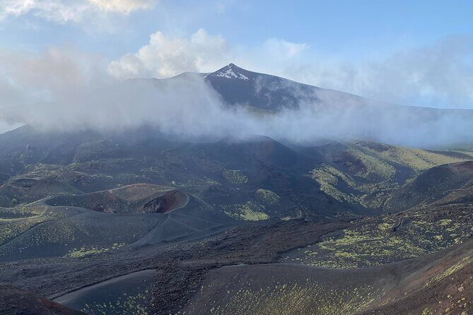 Private excursion on the volcano Etna - Discovering Mount Etna: A Closer Look at the Tour