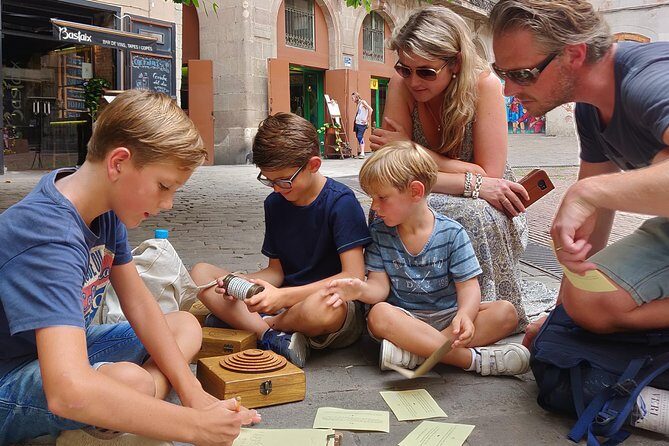 Private Family Treasure Hunt | Guided, fun & 100% Offline | Xventura Barcelona - Exploring the Treasure Hunt Itinerary