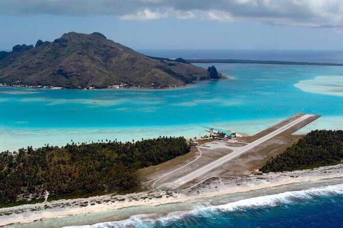 Private flight over Maupiti, the little sister of Bora-Bora - A Closer Look at the Maupiti Flight Experience