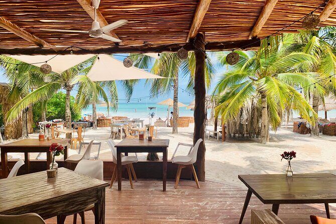 Private flight to Holbox from Cancun - The Sum Up