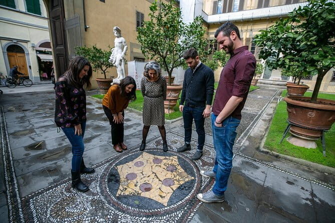 Private Florence Highlights Tour from Duomo to Old Bridge Signoria & Santa Croce - Key Points