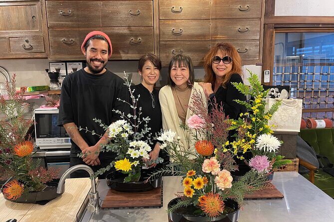 Private/Flower Arrangement "IKEBANA" in YANAKA/Taito-ku /TOKYO. - Key Points