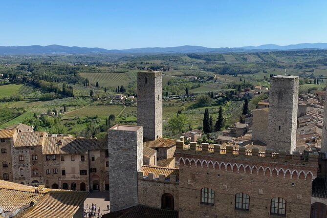Private Food and Walking Tour in San Gimignano and Volterra - Key Points