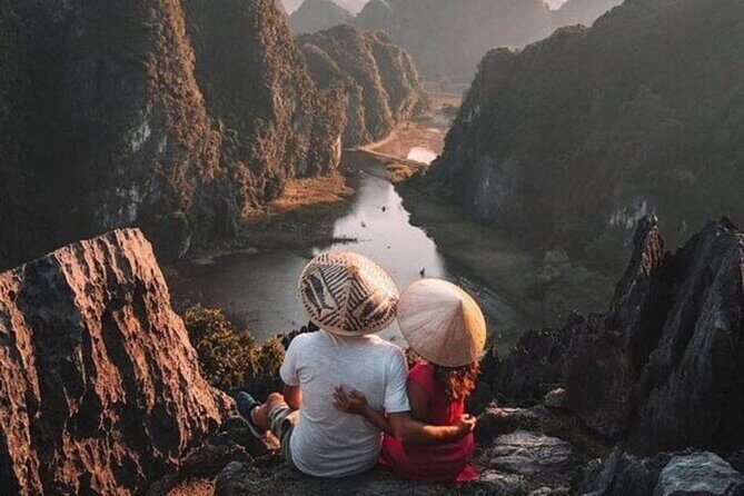 Private Full-Day Boat Tour on Trang An Wonders: Mua Caves, Hoa Lu - What Makes This Tour Stand Out