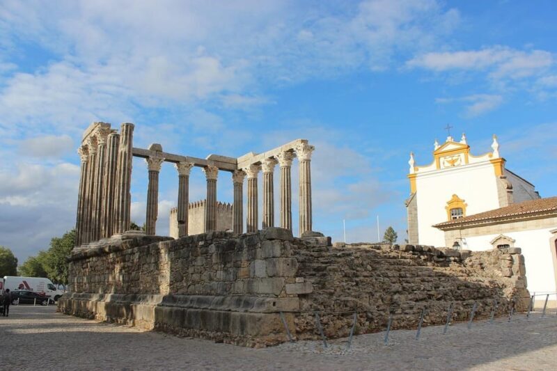 Private Full Day Évora, Monsaraz, and Winery Day Trip - A Day of Culture, Wine, and Breathtaking Views in Portugal