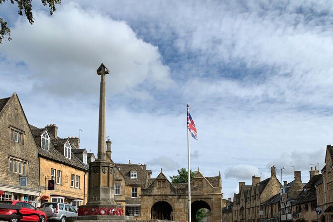 Private Full Day Excursion to the Cotswolds in a London Black Cab - Transportation and Comfort