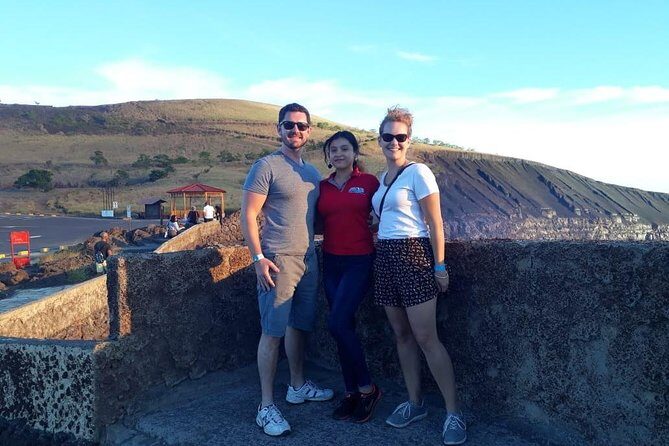 Private Full Day Granada city +lake +handicraft market +catarina - Key Points