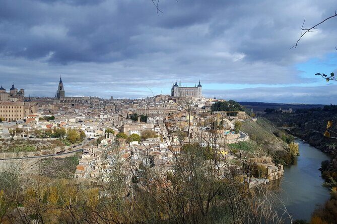 Private Full-Day Guided Tour from Madrid to Toledo in a Luxury Vehicle - Discover the Charm of Toledo with a Private Full-Day Guided Tour from Madrid