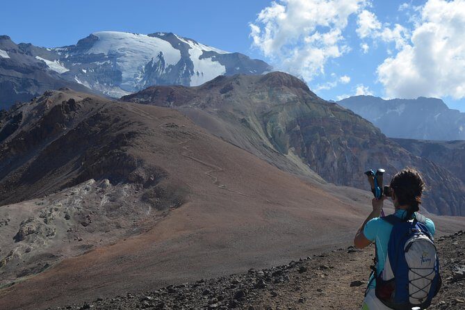 Private full day hike to Pintor hill from Santiago - reaches 4.180m in one day! - Key Points