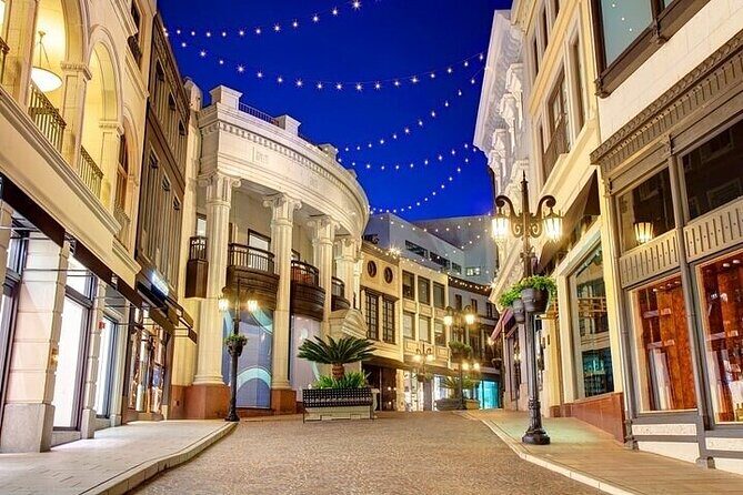 Private Full Day LA Tour from Santa Monica - FAQs