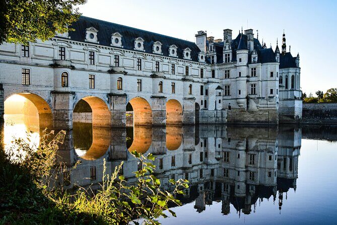 Private Full Day Loire Valley Tour (1-7pax) - A Scenic Day in the Loire: Private Full-Day Castle Tour from Paris