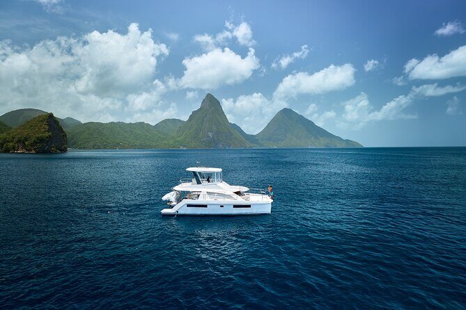 Private Full Day Luxury Catamaran Excursion - Key Points