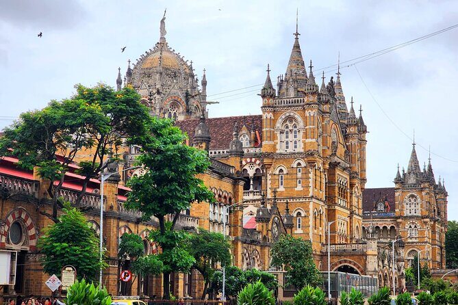 Private Full Day Mumbai Sightseeing & Dharavi Slum Tour - A Deep Dive into the Mumbai Tour Experience