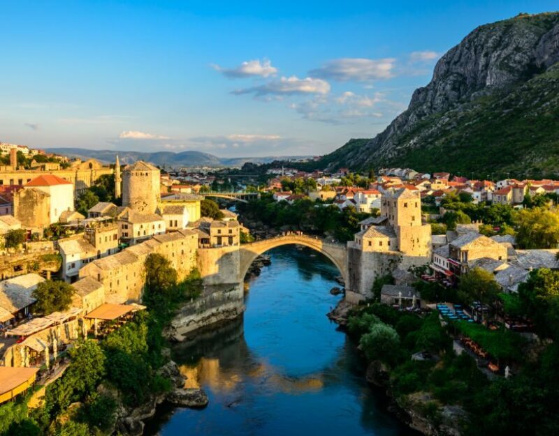 Private Full - Day Tour: Pocitelj and Mostar Private Day Tri - Introduction to the Experience