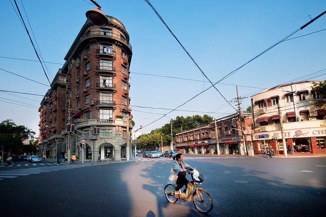 Private Full Day Tour : Shanghai Old & New Highlights - The Itinerary Breakdown: What to Expect