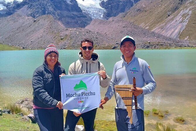 Private Full-Day Tour to Ausangate 7 Lakes - Key Points