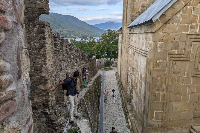 Private Full Day Trip to Kazbegi Mountains - Who Should Consider This Tour?