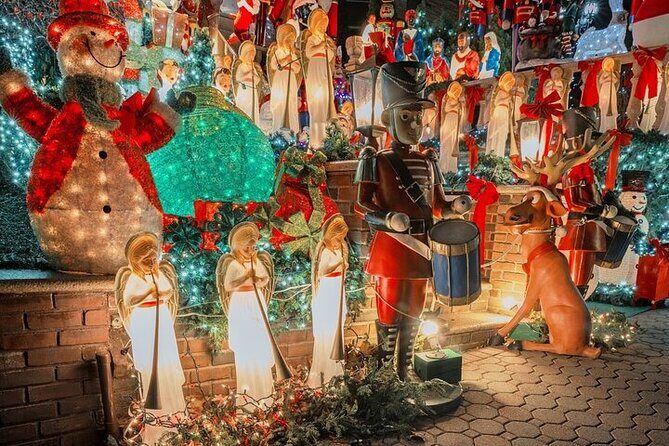 Private Fully Guided Dyker Heights Christmas Lights Tour - What Makes This Tour Stand Out?