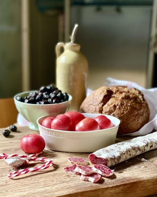 PRIVATE GASTRONOMIC EXPERIENCE IN A LOCAL HOME - An In-Depth Look at the Experience