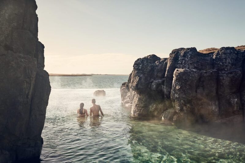 Private Golden Circle and Sky Lagoon Transfer (Up to 8 Pax) - An In-Depth Look at the Private Golden Circle and Sky Lagoon Transfer Tour