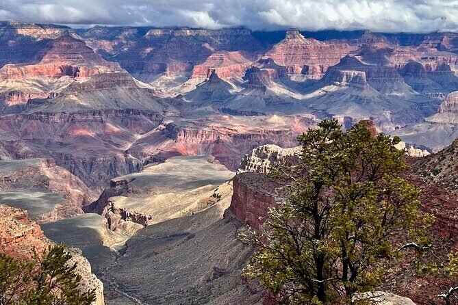 Private Grand Canyon Tour from Flagstaff with Lunch at El Tovar - Exploring the Grand Canyon with a Private Guide