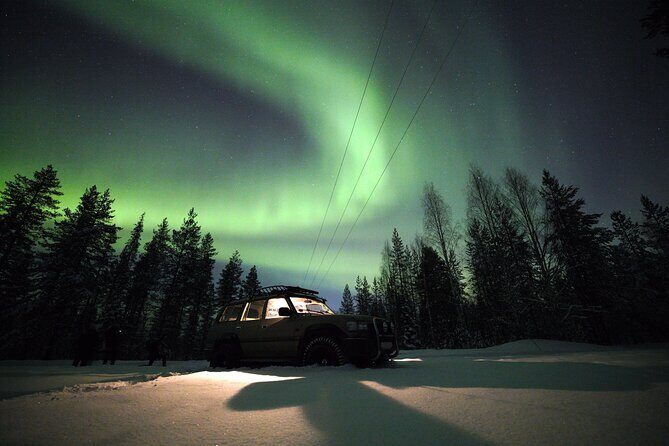 Private Group: Northern Lights Hunt 4x4 SUV with Aurora guarantee - An In-Depth Look at the Tour Experience