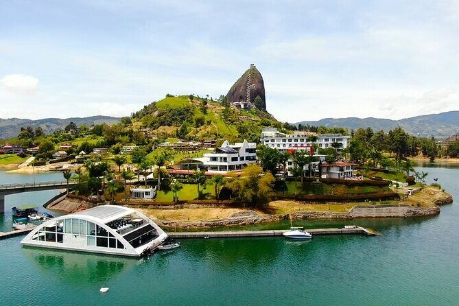 (Private Guatapé) Mansion Pablo Escobar+Paintball+Cuatrimoto+Boat - Discover Guatapé: A Colorful Colombian Escape