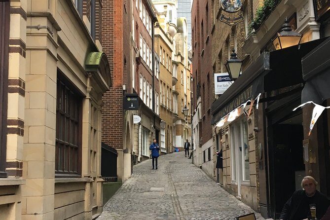 Private Guided and Chauffeured Tour of London - The Comfort of Chauffeured Travel