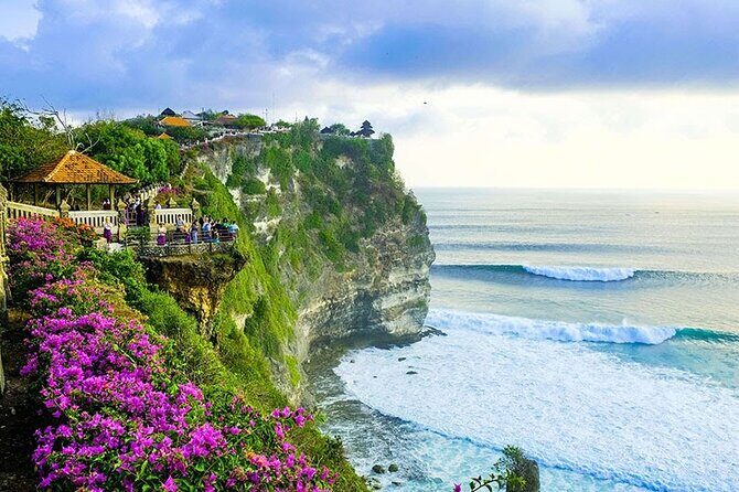 Private Guided Day Tour in Uluwatu - Key Points