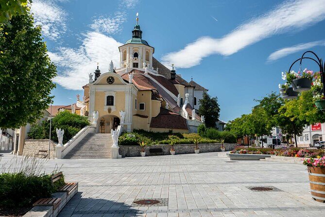 Private Guided Full Day Tour to charming Burgenland region with Wine tasting - What Sets This Tour Apart?