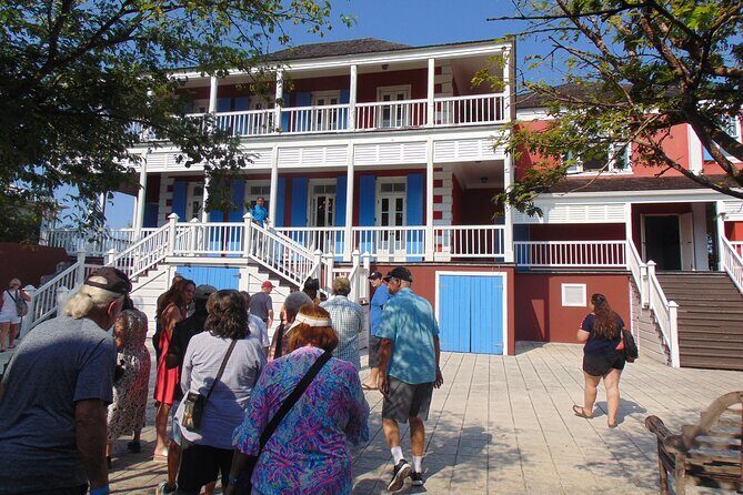 Private Guided Island Tour in Nassau Bahamas -Free Wifi & Drinks - Final Thoughts