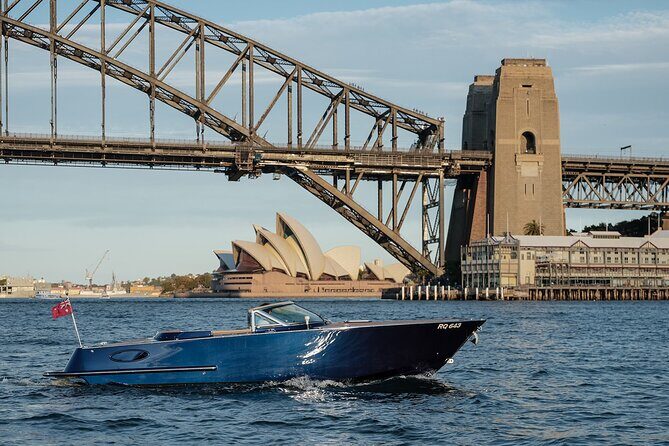 Private Guided Luxury Cruise on Sydney Harbour Tour - Key Points