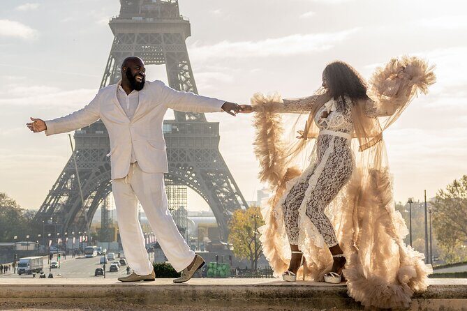 Private Guided Professional Photoshoot by the Eiffel Tower - Who Would Love This?