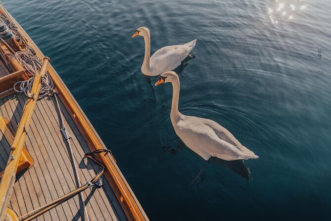 Private Guided Sailing Boat Tour on Lake Como with Aperitif - Lake Como’s Timeless Charm: A Private Sailing Experience with Aperitif