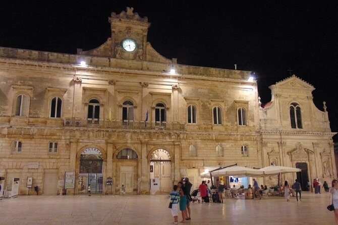 Private guided tour in Ostuni: exploring the panoramic historical centre - Exploring Ostuni: A Private Guided Tour of the “White City”