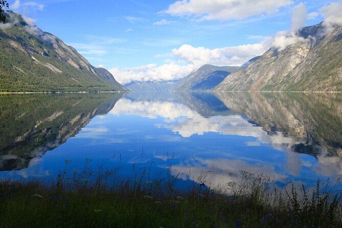 PRIVATE GUIDED TOUR: King of the Fjords  round trip to the Sognefjord, 11 hours - Discover the Majesty of Norway’s Sognefjord on a Private Day Trip from Bergen