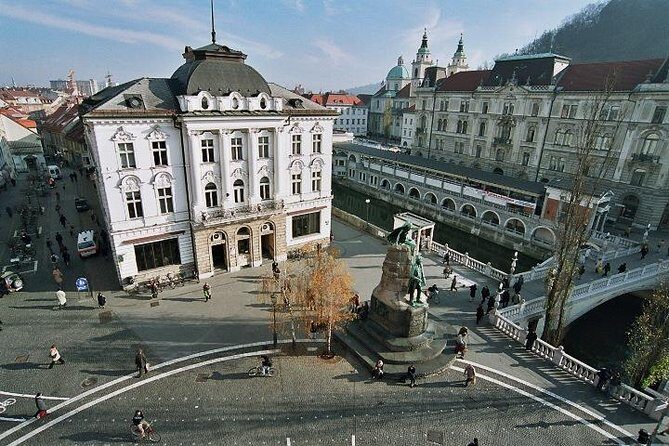 Private Guided Tour of Ljubljana and Lake Bled from Zagreb - Key Points