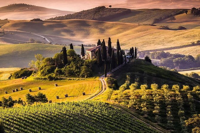 Private guided tour: Siena San Gimignano and Chianti - Siena: The Heart of Tuscan Tradition