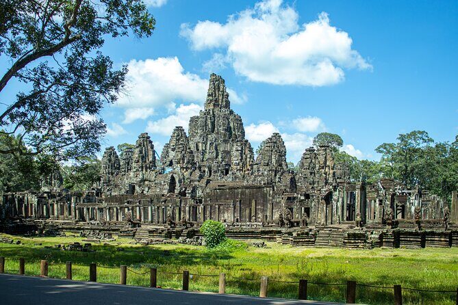 Private Guided Tour To Angkor Wat & Its Surrounding-Angkor Park - Exploring Angkor Wat & Surroundings: A Deep Dive