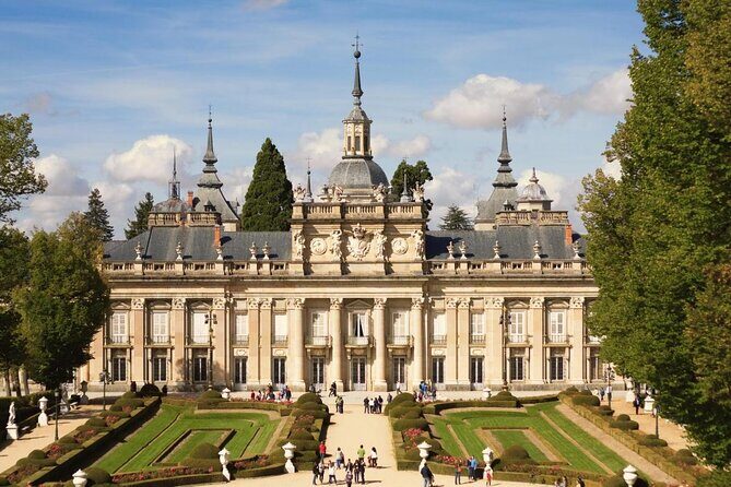 Private Guided Tour with Admission to La Granja and Fabrica de Vidrio - Why Choose This Tour?