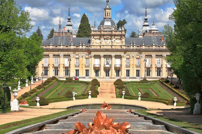 Private Guided Tour with Admission to La Granja and Fabrica de Vidrio - FAQ