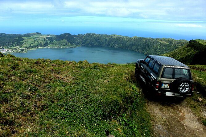 Private Half-Day 4x4Tour to Sete Cidades Volcano - The Crater Ridge: Where the Magic Begins