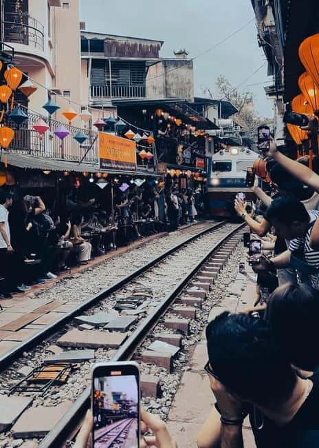 Private Half-Day Hanoi City Tour with Cyclo and Train street - In-Depth Review of the Hanoi Half-Day Tour