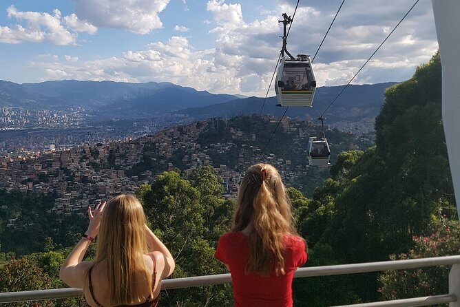 Private Half-Day Medellín Graffiti Tour Including Metrocable - FAQs