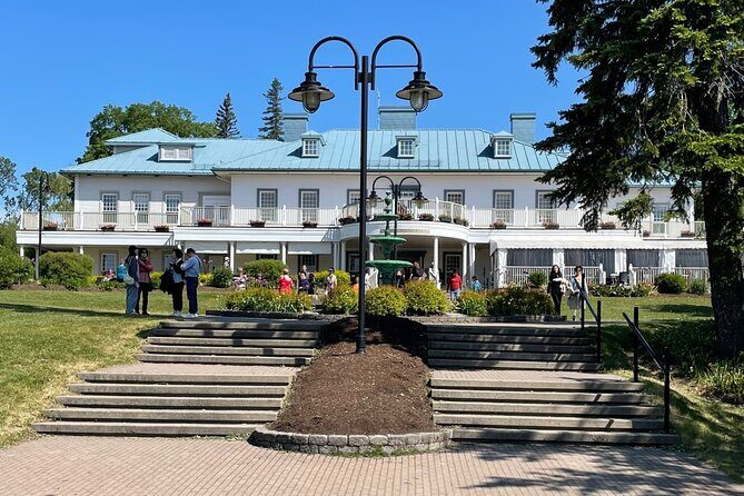 Private Half-Day Montmorency Falls and Ste-Anne-De-Beaupré - FAQ
