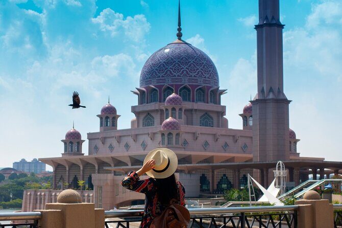 Private Half Day Putrajaya Tour with Lake Cruise Experience - A Deep Dive into the Putrajaya Experience
