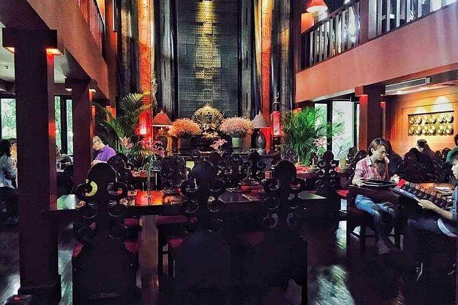 Private Half Day Shanghai City Customized Tour with Lost Heaven Dining - A Deep Dive into the Itinerary